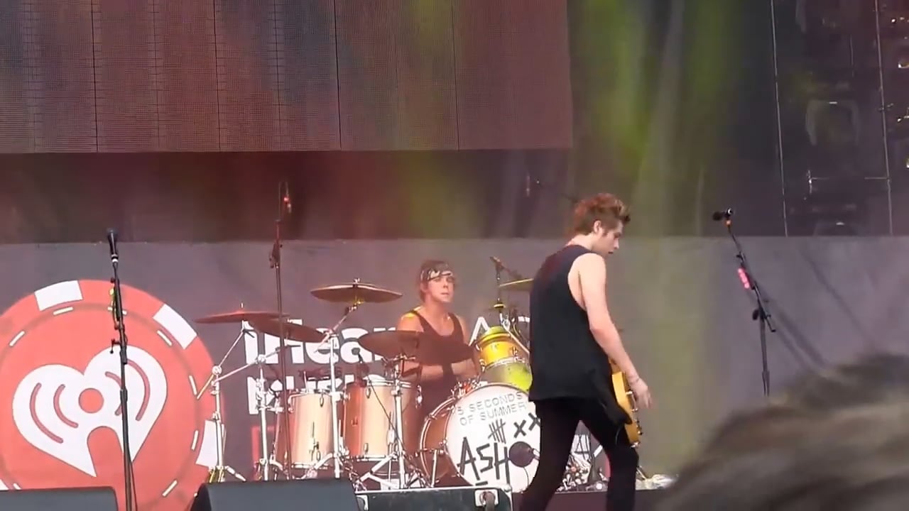 5_Seconds_of_Summer0
