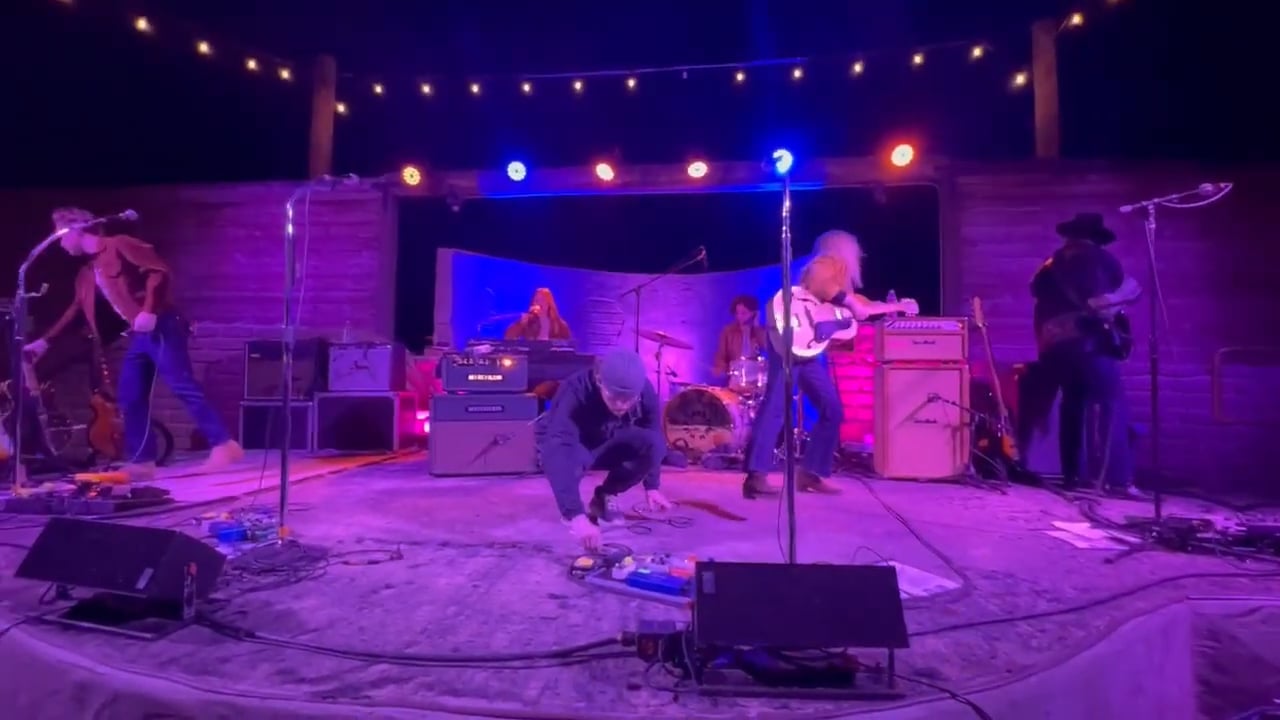 Aly & AJ – Pappy & Harriet’s Palace, Pioneertown, CA – March 2023 (5)
