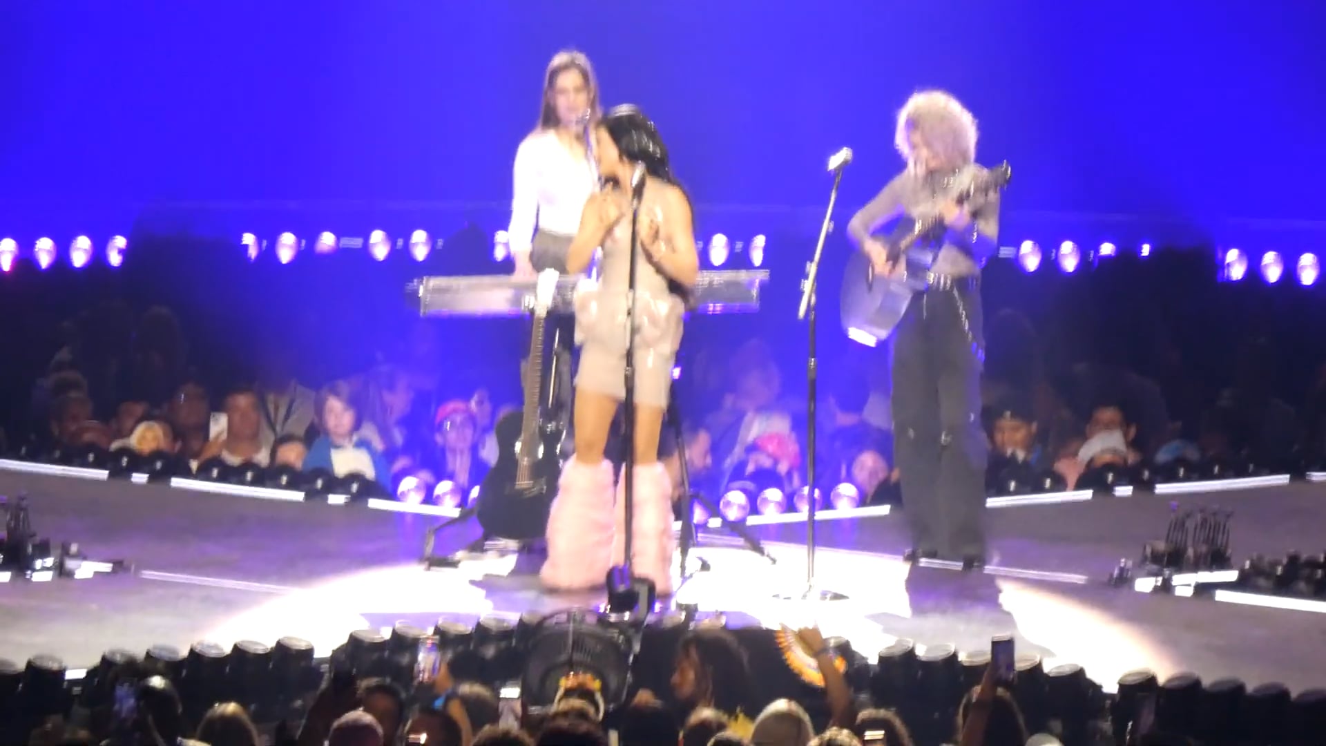 Katy Perry – Prudential Center, Newark, NJ – 2025 (12)
