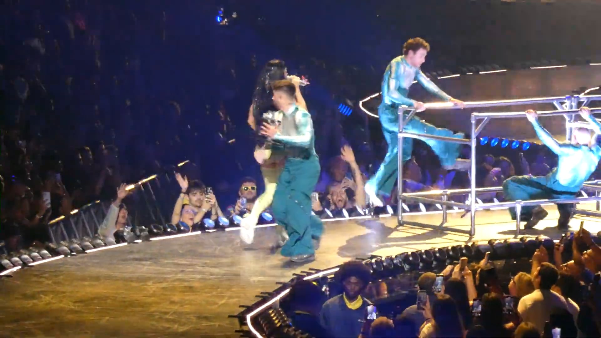 Katy Perry – Prudential Center, Newark, NJ – 2025 (18)
