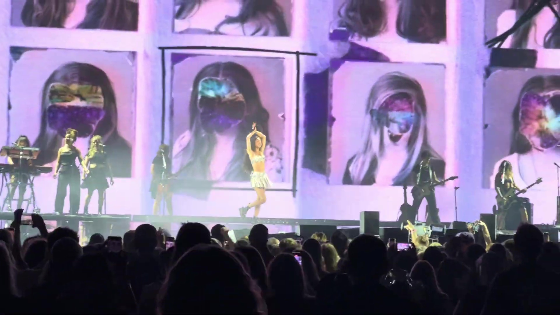 olivia-rodrigo-philly-2024-6
