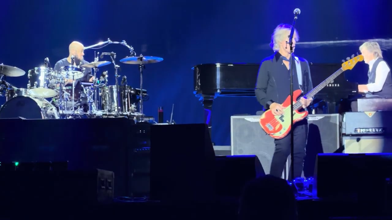 Paul McCartney at Acrisure Arena 2025 (21)
