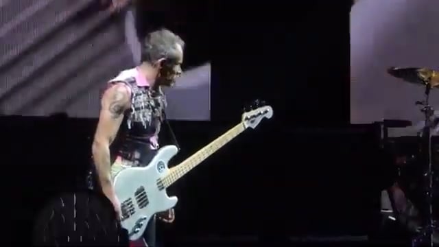 Red-Hot-Chili-Peppers-4
