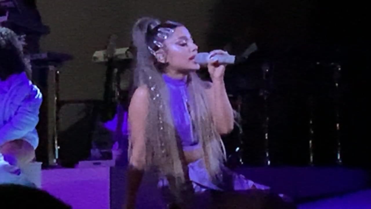 Ariana Grande – Nassau Veterans Memorial Coliseum, November 9th, 2019 (3)
