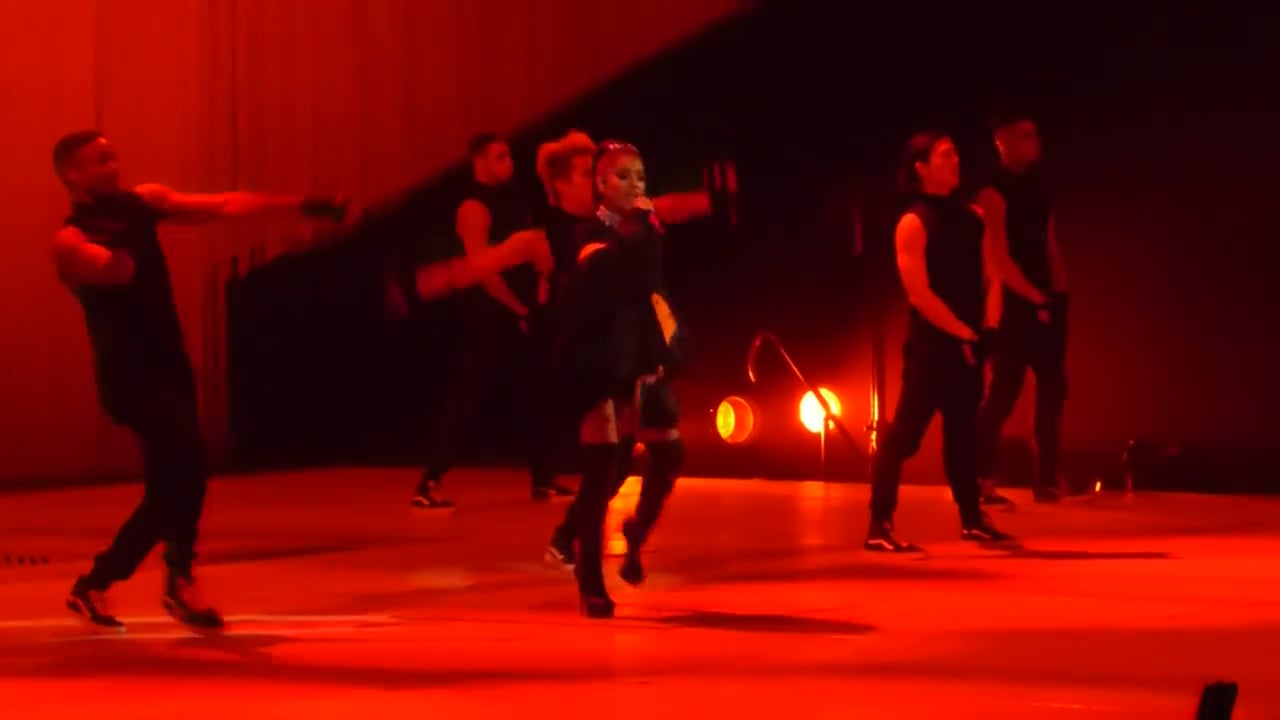 Ariana Grande – Wells Fargo Center, Philadelphia, March 2017 (14)
