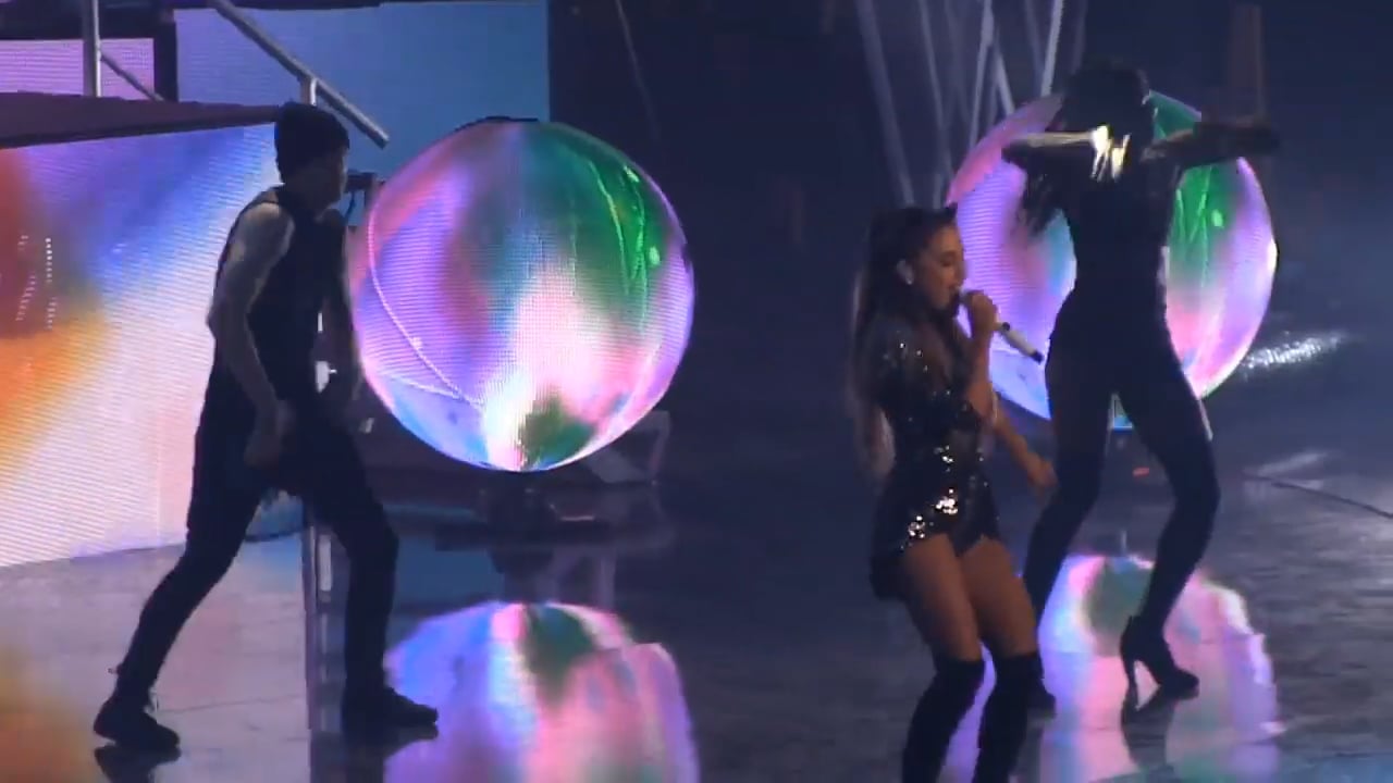 Ariana_Grande_6
