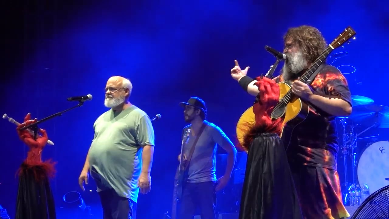 Tenacious D (1)
