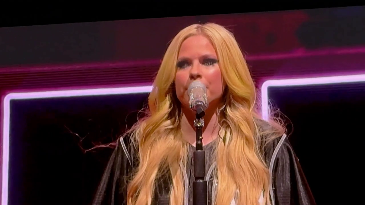 Avril - Pittsburgh 2025 (8)
