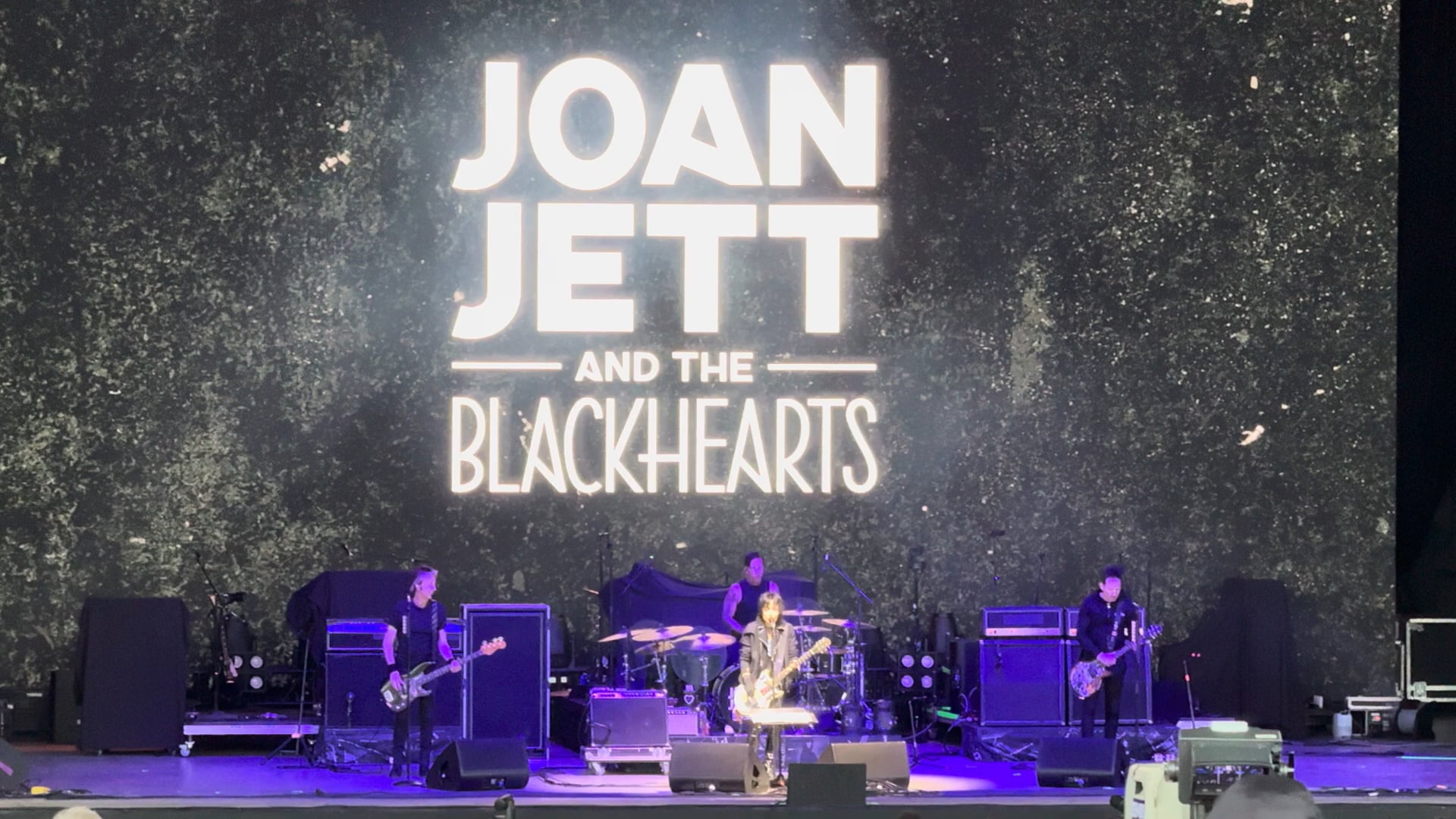 Joan-Jett-and-The-Blackhearts-Toronto-2025-2
