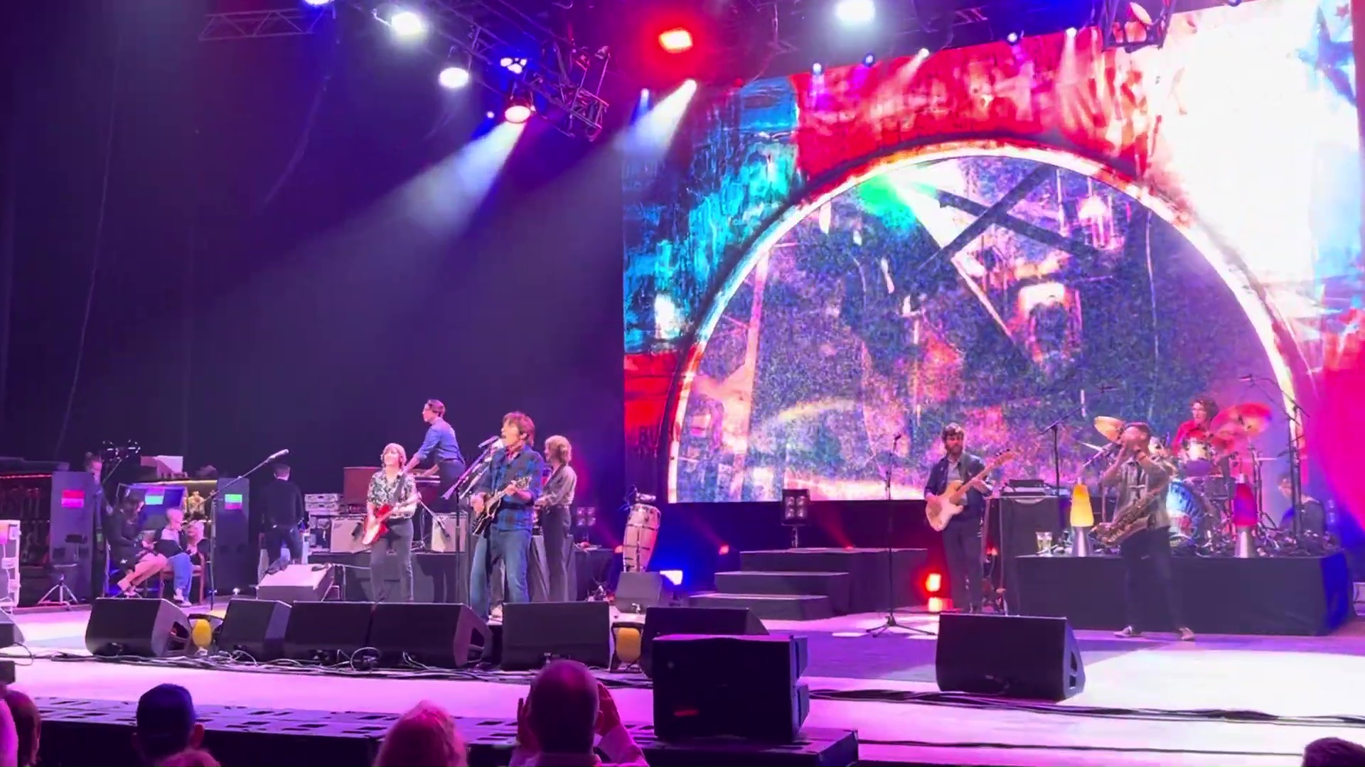 vlcsnap-2024-07-13-18h30m04s446
