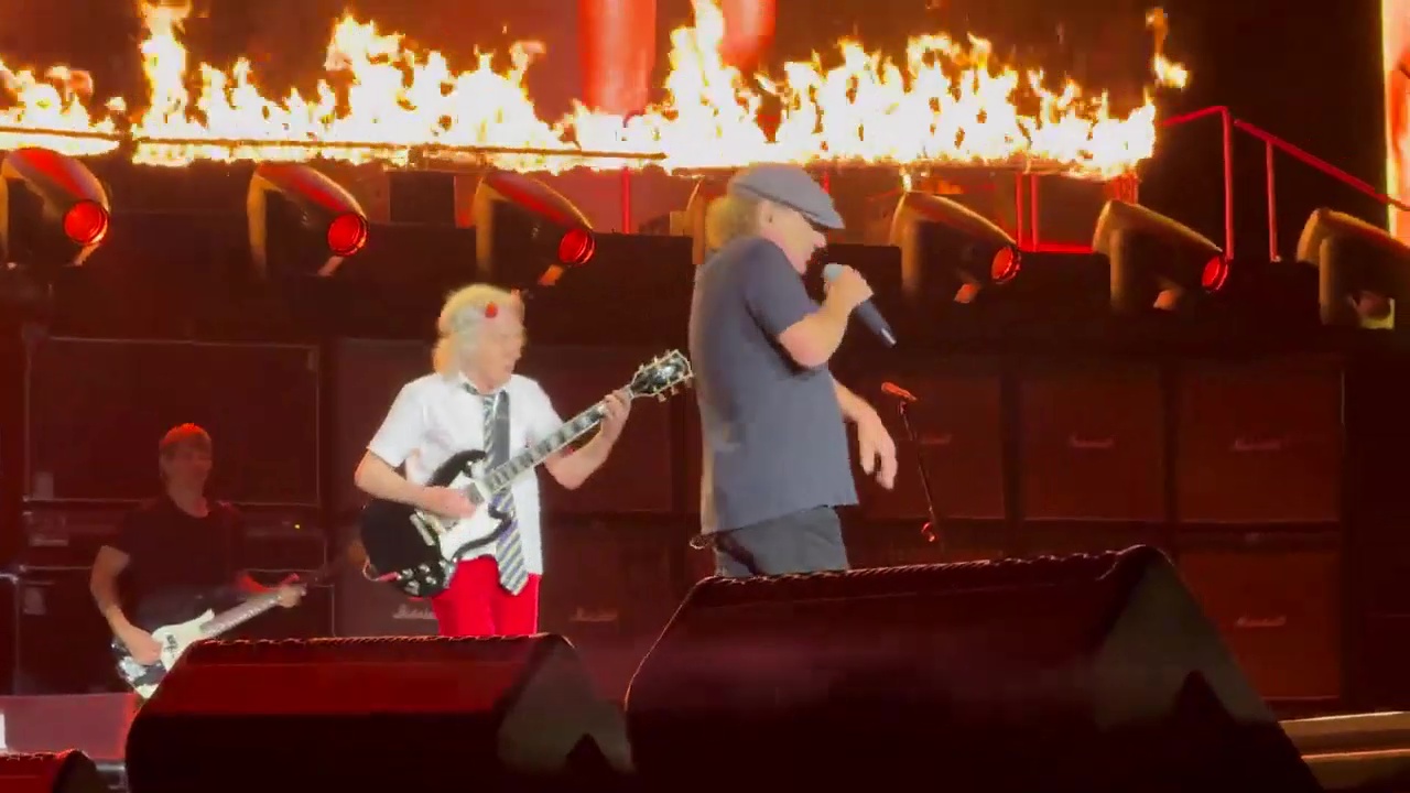 AC_DC-Rose-Bowl-2025-93
