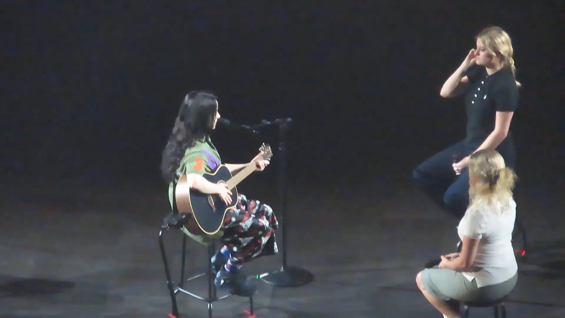 Billie Eilish – Kia Center – October 2025 (5)
