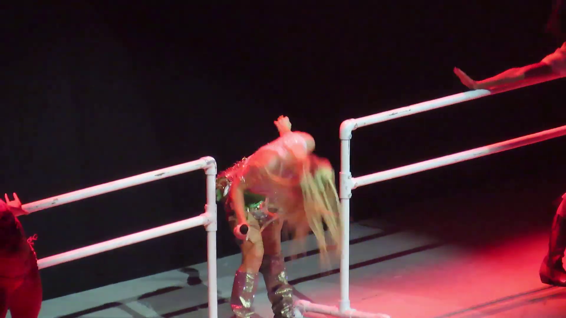 Zara Larsson - Orlando 2025 (4)
