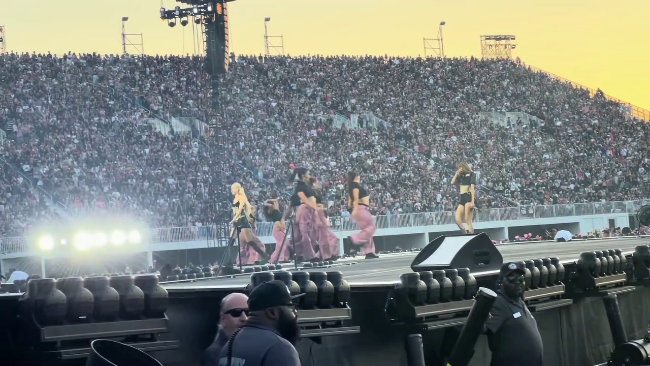 BLACKPINK Toronto 2025 (32)
