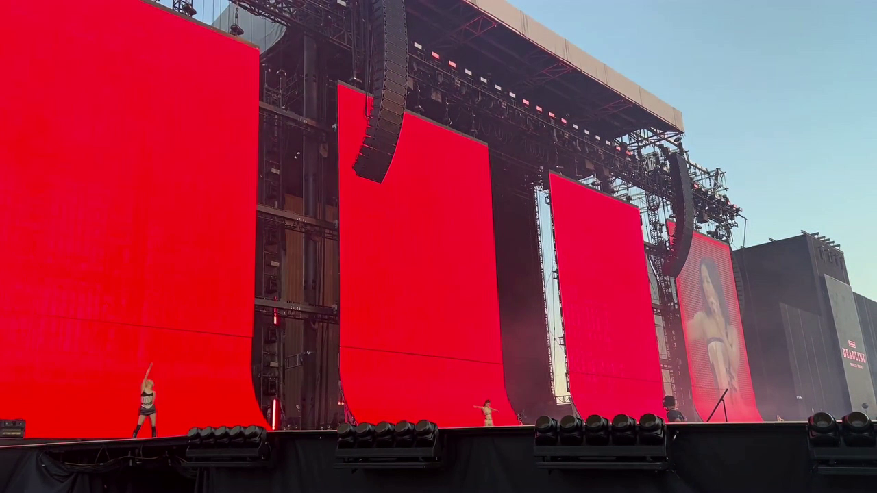 BLACKPINK Toronto 2025 (38)
