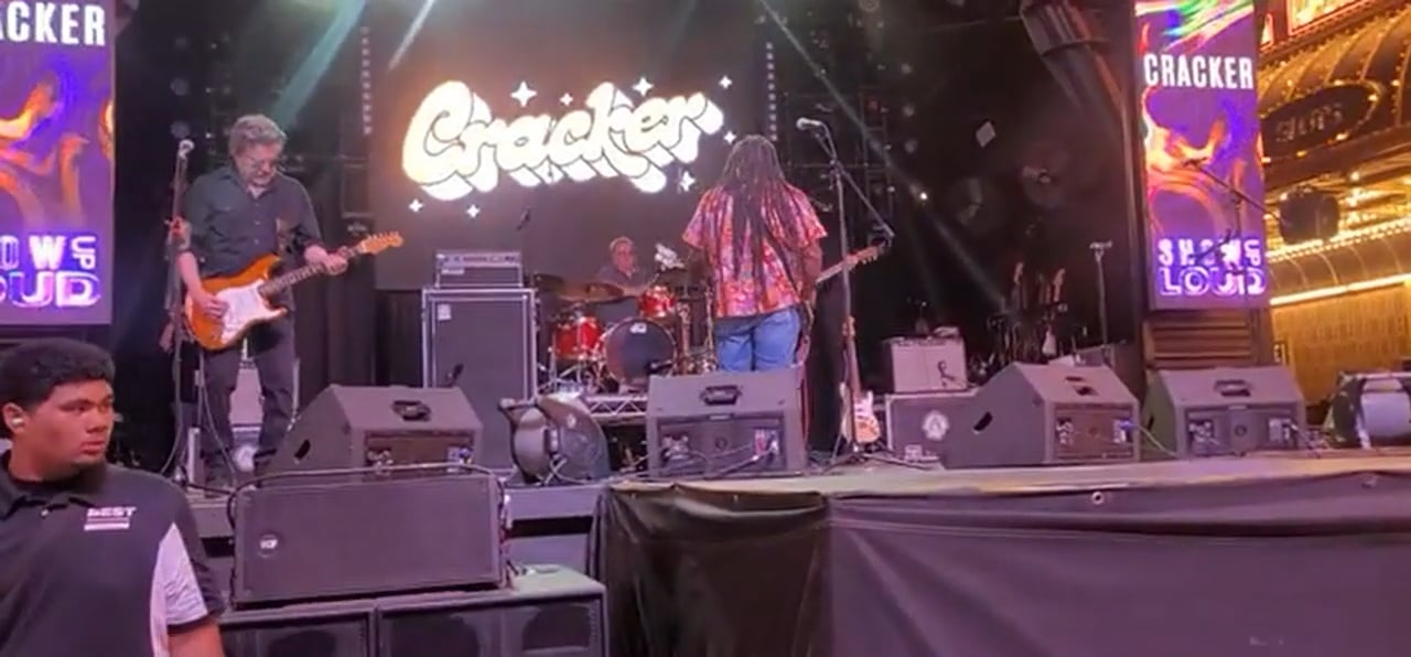 Cracker at Fremont Street Experience, Las Vegas – 2025 (3)
