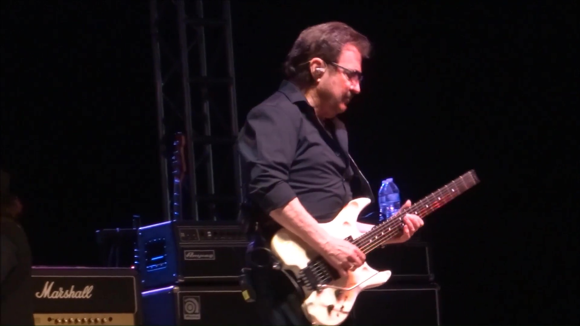 Blue Oyster Cult (10)
