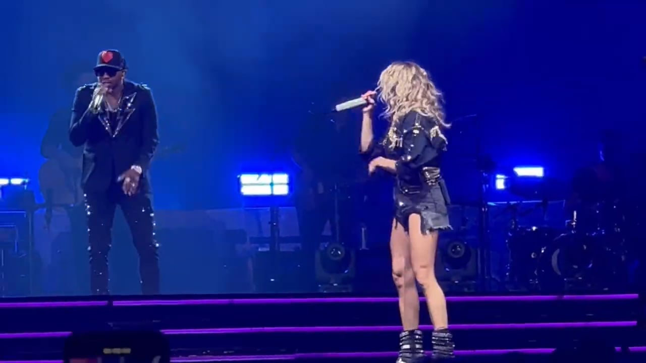 Carrie Underwood – Prudential Center, Newark, NJ February 2023 (4)
